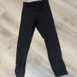 Lululemon leggings perfect condition.